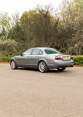 Lot 126 - 2007 Jaguar S-Type R
