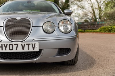Lot 126 - 2007 Jaguar S-Type R