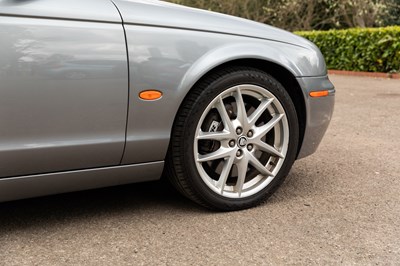 Lot 126 - 2007 Jaguar S-Type R