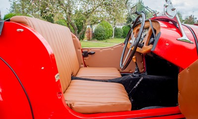 Lot 114 - 1947 Morgan 4/4