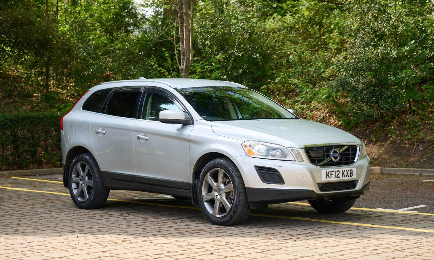 Lot 261 - 2012 Volvo XC60 SE AWD T6 Auto
