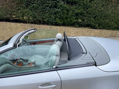 Lot 2003 Mercedes-Benz SL500
