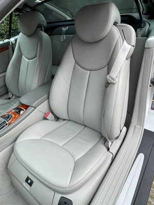 Lot 2003 Mercedes-Benz SL500