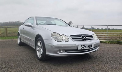 Lot 2003 Mercedes-Benz CLK 320 Elegance