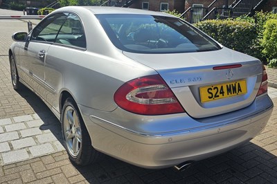 Lot 2003 Mercedes-Benz CLK 320 Elegance
