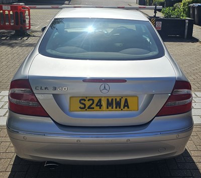 Lot 2003 Mercedes-Benz CLK 320 Elegance