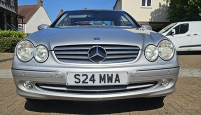 Lot 2003 Mercedes-Benz CLK 320 Elegance