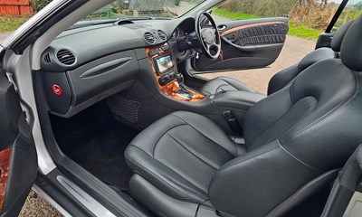 Lot 2003 Mercedes-Benz CLK 320 Elegance