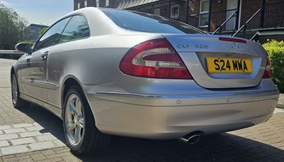 Lot 2003 Mercedes-Benz CLK 320 Elegance