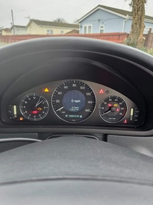 Lot 2003 Mercedes-Benz CLK 320 Elegance