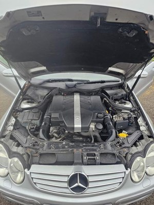 Lot 2003 Mercedes-Benz CLK 320 Elegance