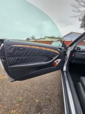 Lot 2003 Mercedes-Benz CLK 320 Elegance