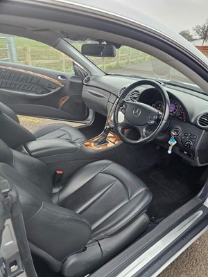 Lot 2003 Mercedes-Benz CLK 320 Elegance