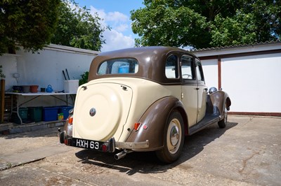 Lot 107 - 1947 Rover 16 Saloon