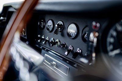Lot 207 - 1963 Jaguar E-Type Series I Roadster (3.8 litre)