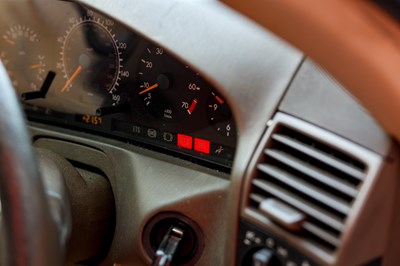 Lot 108 - 1996 Mercedes-Benz SL320