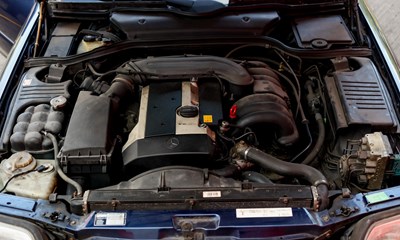 Lot 108 - 1996 Mercedes-Benz SL320