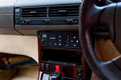 Lot 108 - 1996 Mercedes-Benz SL320