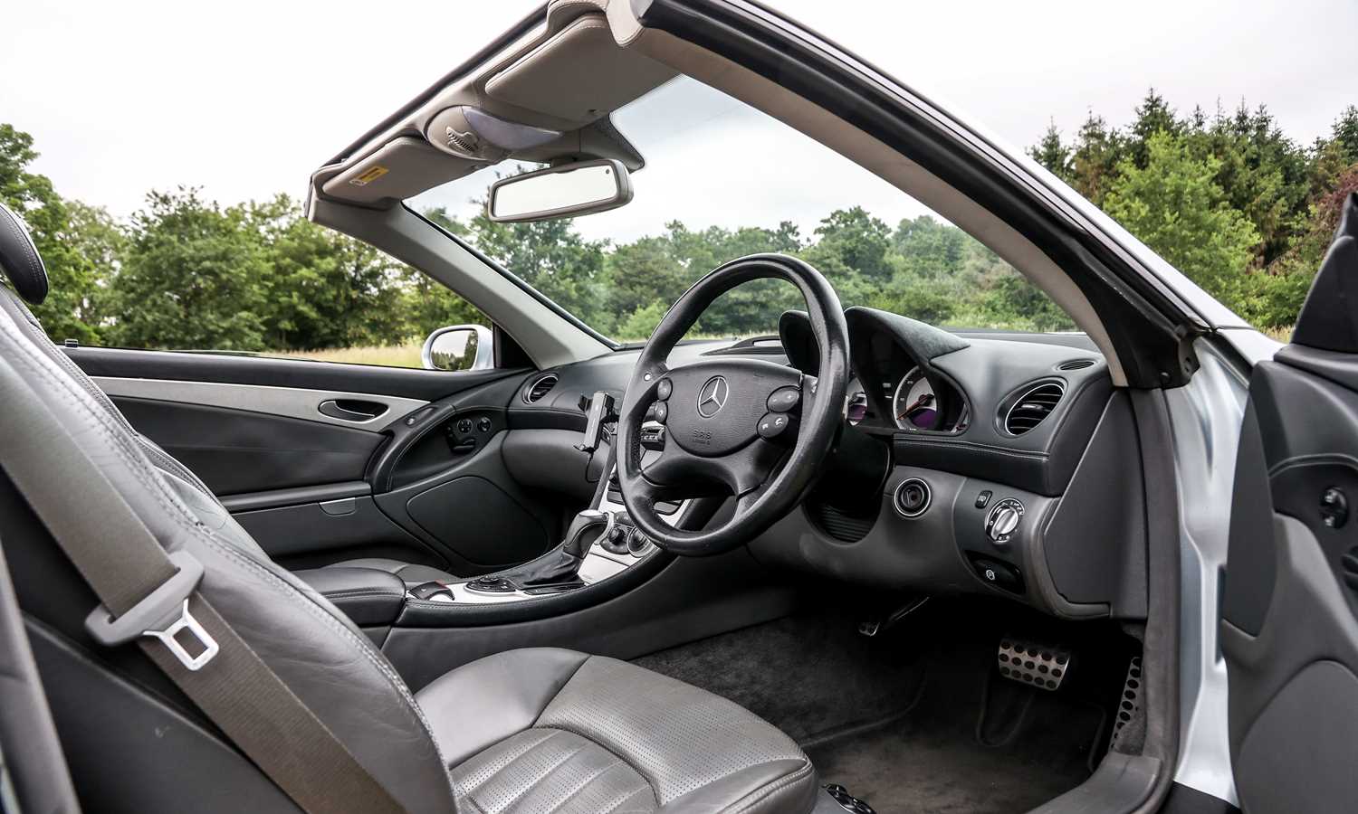 Lot 157 - 2002 Mercedes-Benz SL55 AMG
