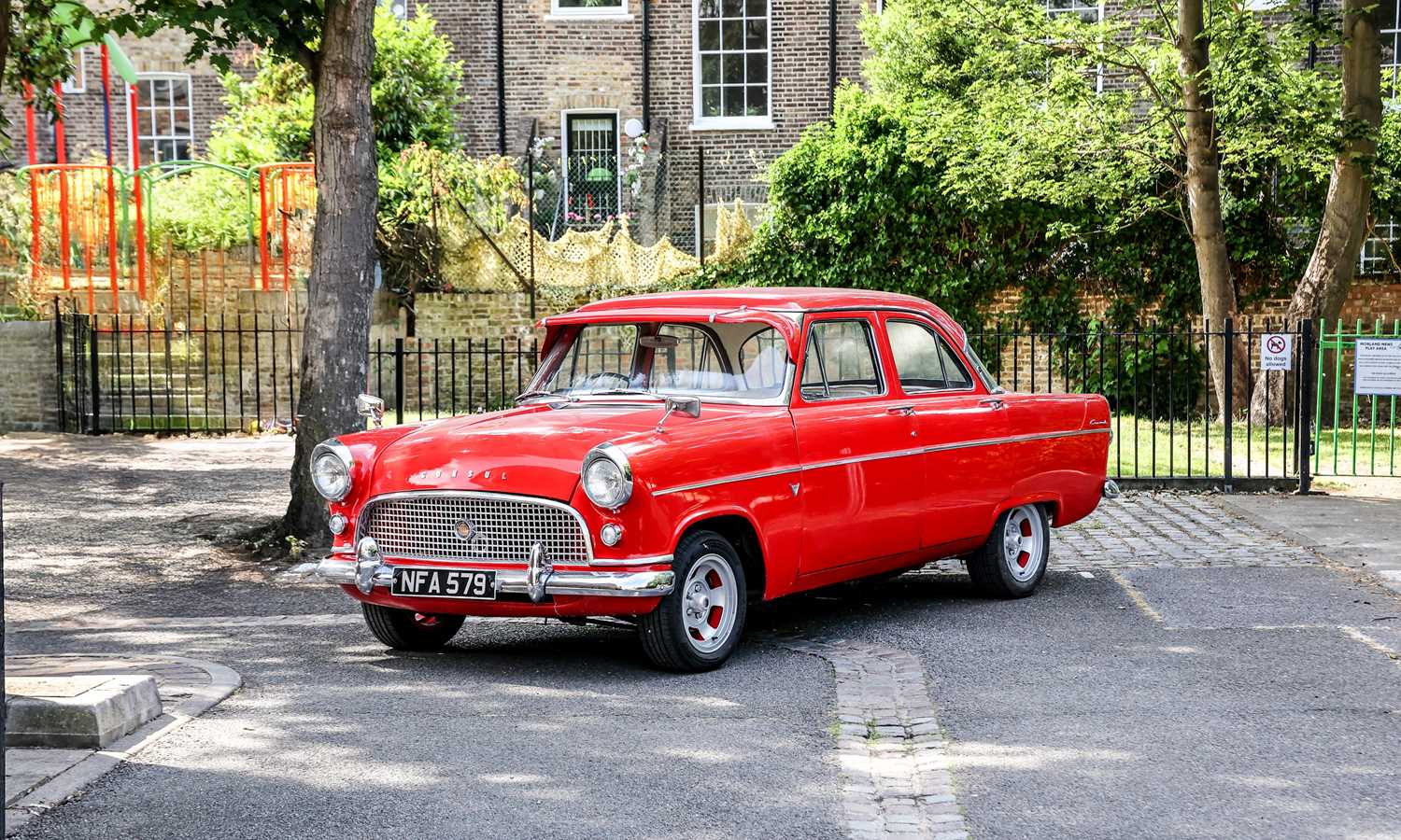 Lot 109 - 1961 Ford Consul 375 Mk. II