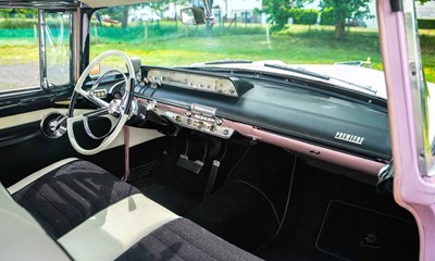 Lot 284 - 1956 Lincoln Premiere