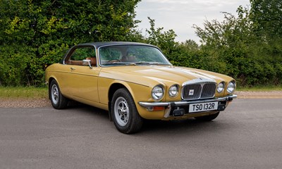 Lot 259 - 1976 Daimler Sovereign Coupé