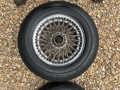 Lot Aston Martin DB4 Wheels