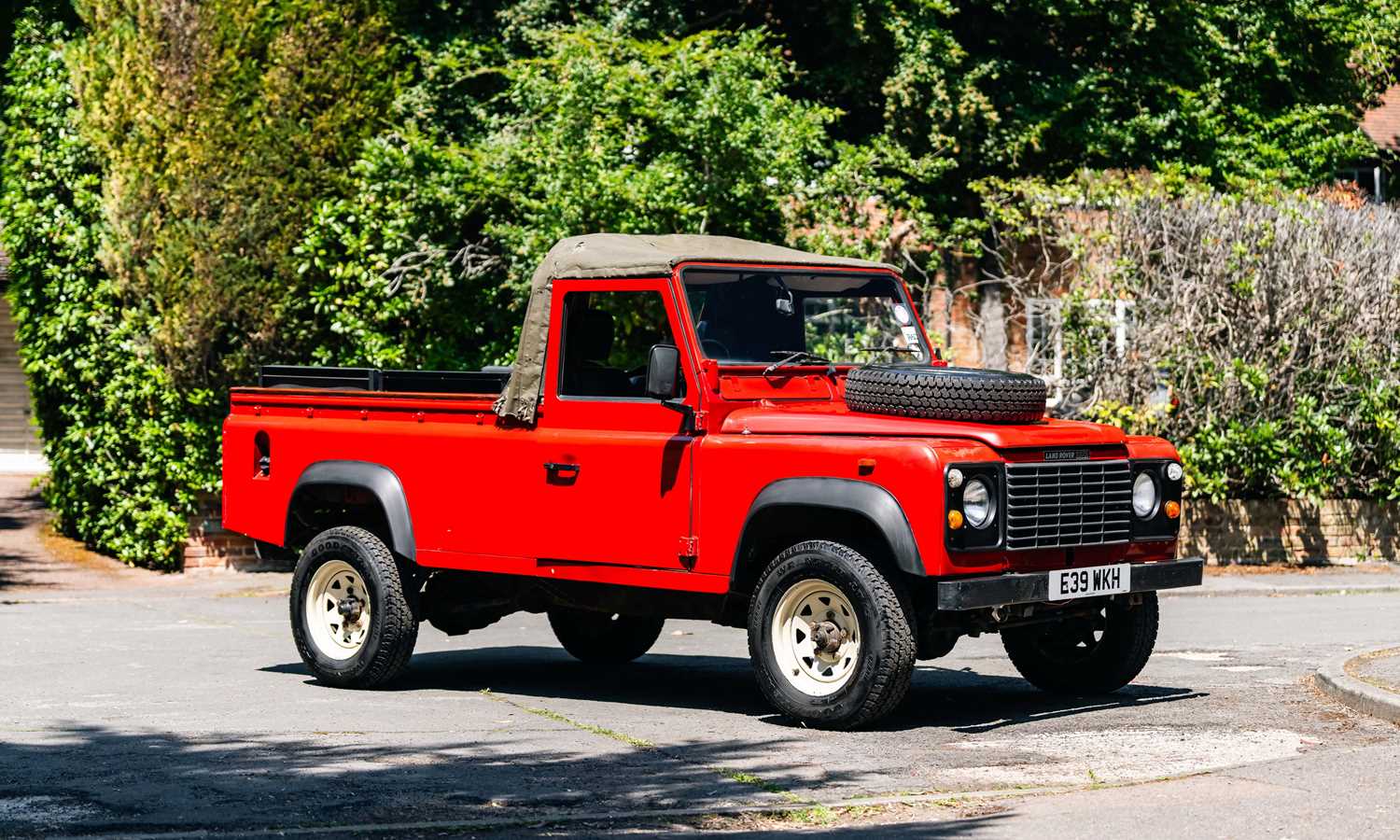 Lot 285 - 1988 Land Rover 110 Pick-up