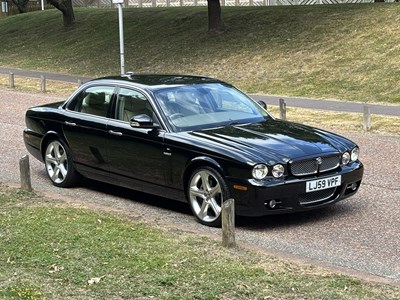 Lot 2009 Jaguar XJ 3.0 V6 Final Edition