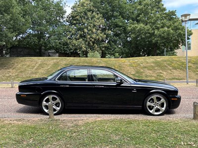 Lot 2009 Jaguar XJ 3.0 V6 Final Edition