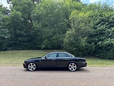 Lot 2009 Jaguar XJ 3.0 V6 Final Edition