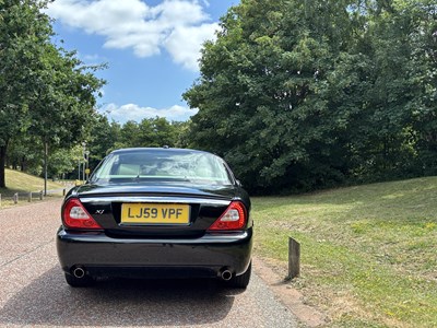Lot 2009 Jaguar XJ 3.0 V6 Final Edition
