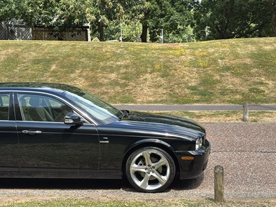 Lot 2009 Jaguar XJ 3.0 V6 Final Edition