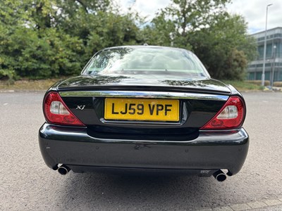 Lot 2009 Jaguar XJ 3.0 V6 Final Edition