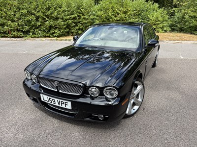 Lot 2009 Jaguar XJ 3.0 V6 Final Edition