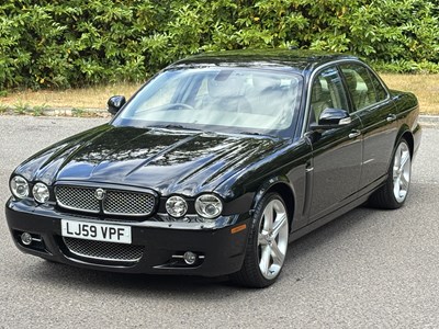 Lot 2009 Jaguar XJ 3.0 V6 Final Edition