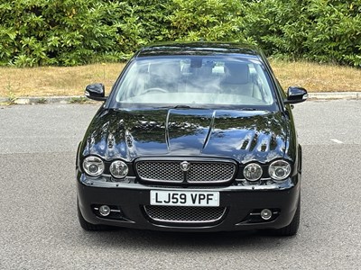 Lot 2009 Jaguar XJ 3.0 V6 Final Edition