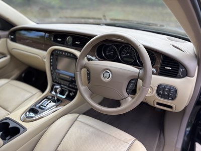 Lot 2009 Jaguar XJ 3.0 V6 Final Edition