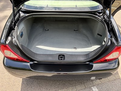 Lot 2009 Jaguar XJ 3.0 V6 Final Edition