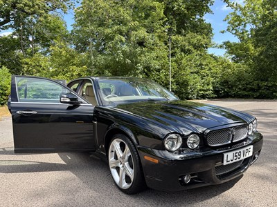 Lot 2009 Jaguar XJ 3.0 V6 Final Edition