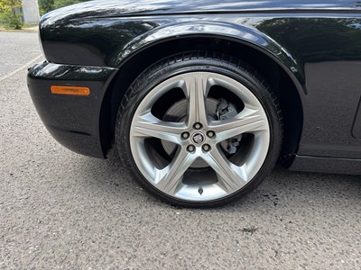 Lot 2009 Jaguar XJ 3.0 V6 Final Edition
