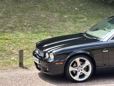 Lot 2009 Jaguar XJ 3.0 V6 Final Edition