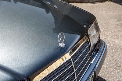 Lot 135 - 1995 Mercedes-Benz E320 Coupé