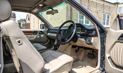 Lot 135 - 1995 Mercedes-Benz E320 Coupé