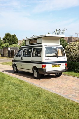 Lot 111 - 1996 Volkswagen Camper T4