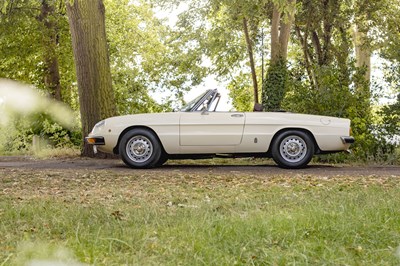 Lot 264 - 1980 Alfa Romeo Spider 2000