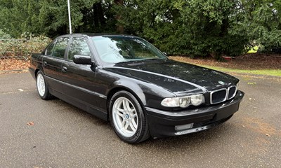 Lot 2001 BMW 735i