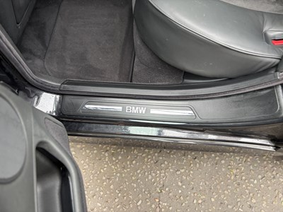 Lot 2001 BMW 735i