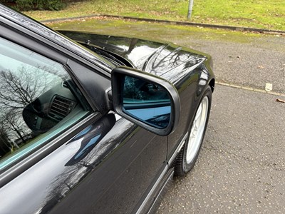 Lot 2001 BMW 735i