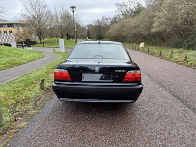 Lot 2001 BMW 735i